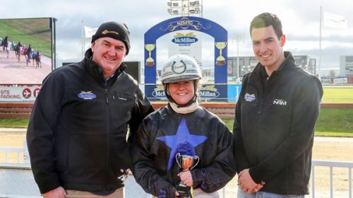 Sarah-Oreilly-and-sponsors-after-Juniors