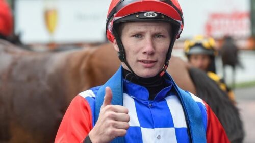 Gallops_Adelaide_4-3_18641844_2007284_20