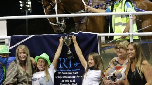 Hot-and-treacherous-connections-Alex-Par