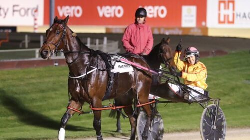 Kirstin-Barclay-Tommy-Waterhouse-Uncut-M