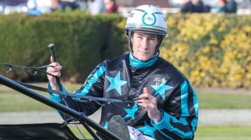 Max-Hill-after-winning-Mongolian-Machete