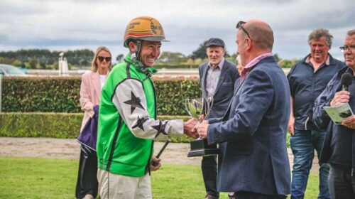 Matty-Williamson-receives-Tuapeka-Cup-bl